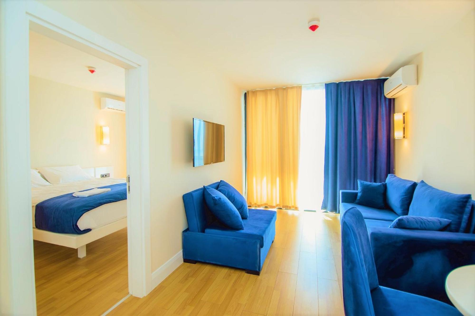 Deluxe Sea View Aparthotel&Batumi Beach Resort Exterior foto